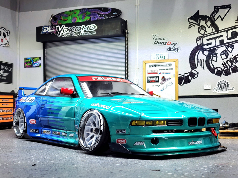 Sideways RC BMW 850 Grill Set for Aplastics
