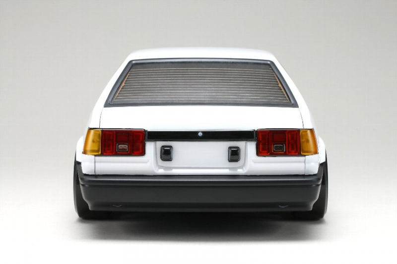 Yokomo Toyota Corolla (AE86) Levin 2-Door Body Set