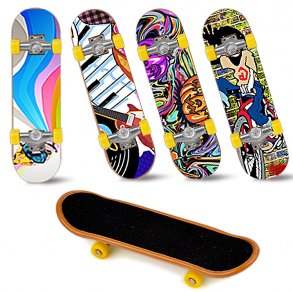 Skateboard 9.5x2.5x1.8cm